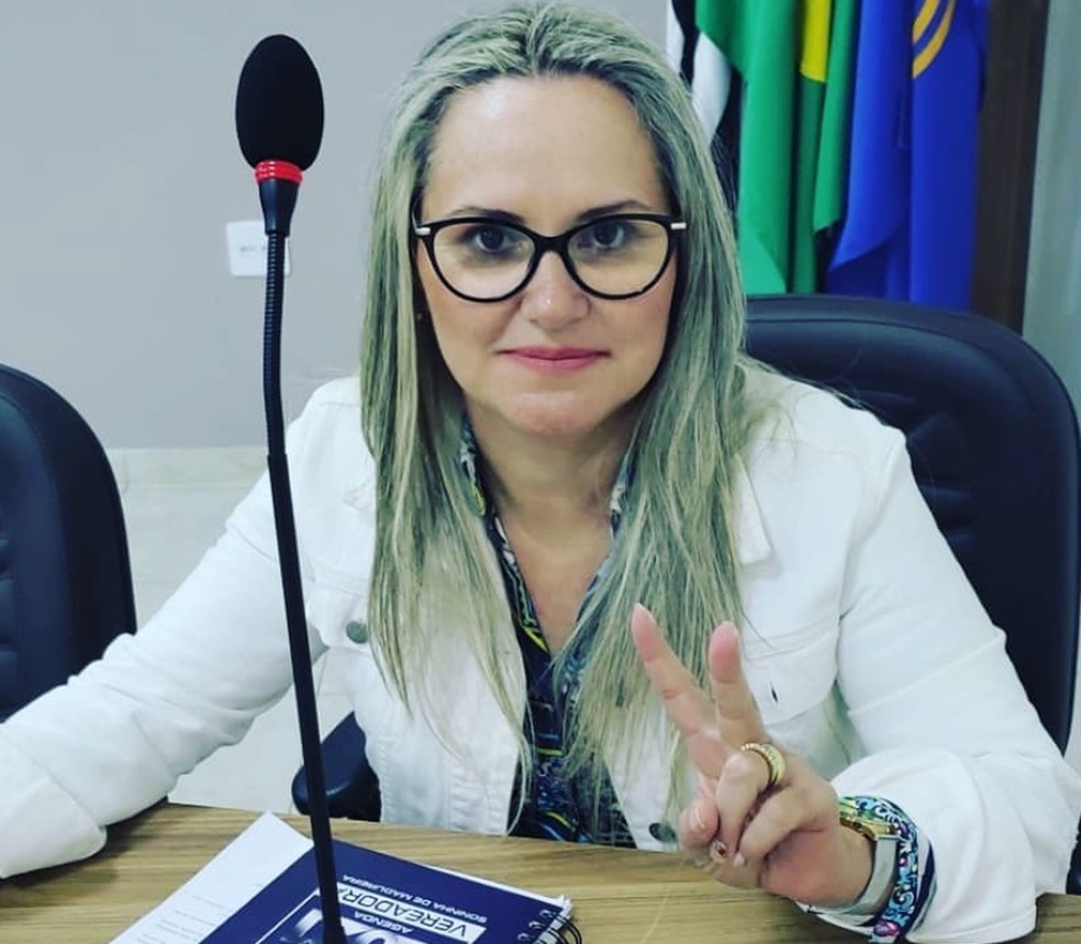 Vereadora sofre ameaças durante três dias, por mensagens, para votar a favor da cassação do prefeito de Martinópolis e registra o caso na Polícia Civil
