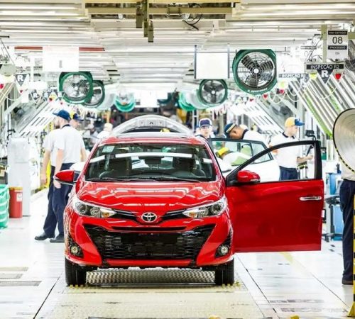 Até 2030, a Toyota investirá R$ 11 bilhões no Brasil e estabelecerá uma fábrica em Sorocaba.